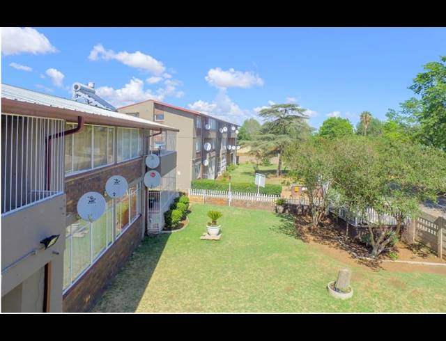 2 BEDROOM FLAT FOR SALE IN SASOLBURG EXT 2